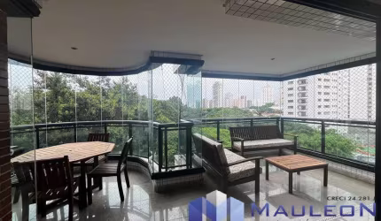 Apto com alto padrão de construção - renomada Construtora Porte.