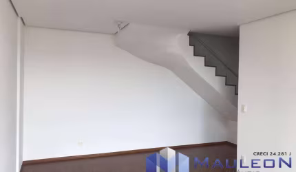 Charmoso apto duplex. Próximo ao Shopping Pátio Paulista.
