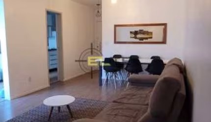 Apartamento mobiliado com 03 dormitórios, bem localizado no bairro Kobrasol - São José