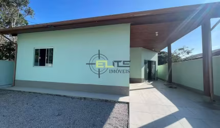 Casa à venda, (NÃO FINANCIA) com 3 quartos, sendo 3 suítes, em Palhoça/SC