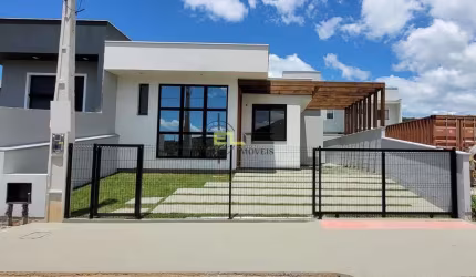 Casa à venda, de 03 dormitórios, sendo 01 suíte em Forquilhas - São José