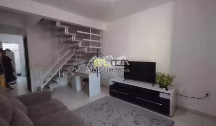Sobrado à venda, com 02 dormitórios no Bela Vista - Palhoça