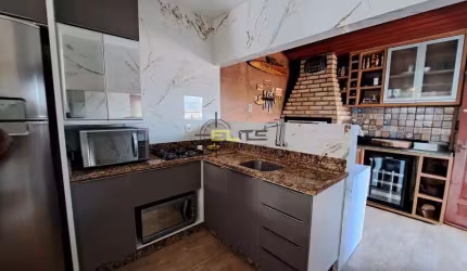 Linda casa geminada à venda, com piscina, hidromassagem e churrasqueira na Barra do Aririú - Palhoç