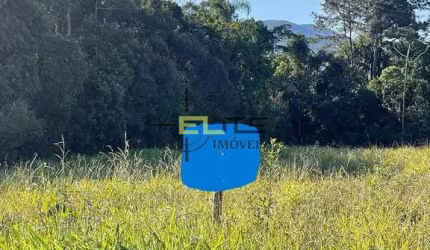 Amplo Terreno com 1060m² no Loteamento Portal da Colina em Forquilhas, em São José/SC