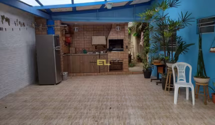 Casa à venda, com 8 dormitórios com área gourmet em Capoeiras, em Florianópolis/SC