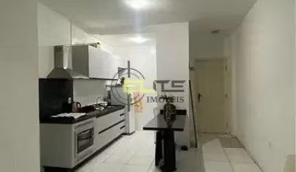 Apartamento à venda, de 03 dormitórios, sacada com churrasqueira em Forquilhas - São José