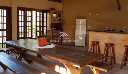 Casa no Centro de Cabreúva - 320 m2 com 3 dormitórios - excelente localização - Cabreúva COD. 26346