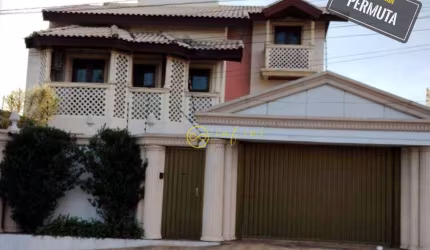 Linda Casa com 3 dormitórios, sendo 1 suíte à venda, 800 m² por R$ 1.700.000 - Wanel Ville - Sorocaba/SP