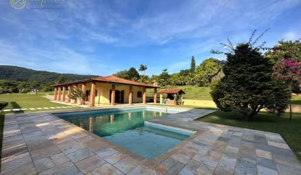 Chácara com 3 dormitórios, sendo 2 suítes  à venda, 20.000 m² por R$ 2.299.000 - Zona Rural - Araçoiaba da Serra/SP