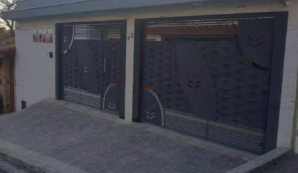 Casa com 4 dormitórios, sendo 1 suíte  à venda, 180 m² por R$ 800.000 - Parque Três Meninos - Sorocaba/SP