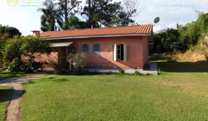 Chácara com 4 dormitórios, sendo 1 suíte  à venda, 8.044 m² por R$ 780.000 - Saboó - São Roque/SP