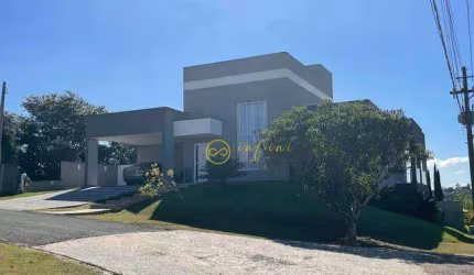 Casa  de Condomínio com 3 dormitórios, sendo 1 suíte  à venda, 430 m² por R$ 1.500.000 - Condomínio Village Araçoiaba - Araçoiaba da Serra/SP