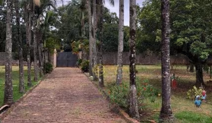 Casa com 3 dormitórios, sendo 1 suíte  à venda, 225 m² por R$ 1.150.000 - Centro - Araçoiaba da Serra/SP