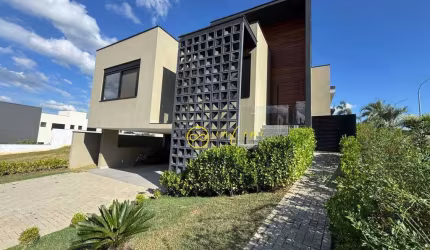Casa de Condomínio com 4 Quarto, sendo 3 suítes à venda, 251 m² por R$ 2.250.000 - Condomínio Alphaville Castello - Itu/SP