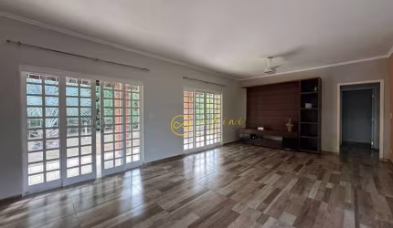 Casa com 3 quartos sendo 1 suíte à venda, 250 m² por R$ 1.270.000 - Condomínio City Castelo - Itu/SP