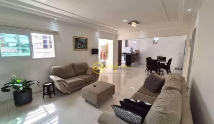 Casa Térrea com 3 quartos, sendo 1 suíte à venda, 185 m² por R$ 900.000 - Vila Augusta - Sorocaba/SP