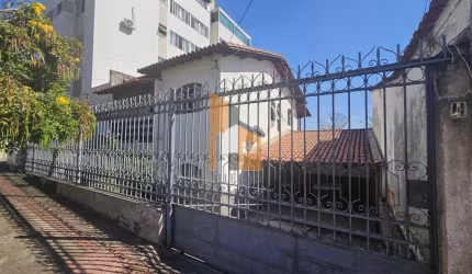 Casa com 4 quartos à venda em Belo Horizonte