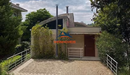 Excelente oportunidade: Casa em condomínio à venda em Cotia-SP, bairro Palos Verdes, 3 quartos, 1 suíte, 3 salas, 4 banheiros, 2 vagas, 275m².