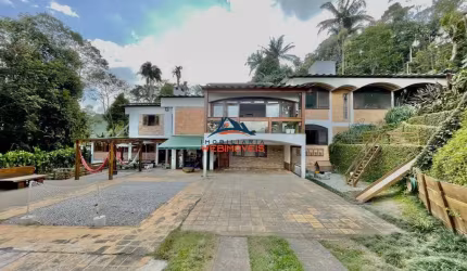Casa em condomínio fechado com 3 quartos à venda na Rodovia Regis Bittencourt, 5626, Jardim Salete, Taboão da Serra por R$ 2.190.000