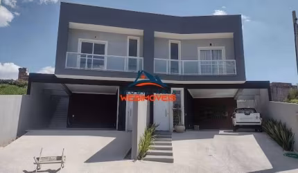 Casa em Condomínio à Venda em Cotia-SP - 3 Quartos, 2 Suítes, 2 Salas, 2 Banheiros, 4 Vagas de Garagem - Jardim Rio das Pedras - 157m²