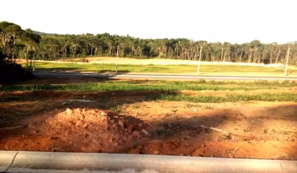Terreno em Condomínio de Luxo em Cotia-SP (Água Espraiada) - 250m² de área!
