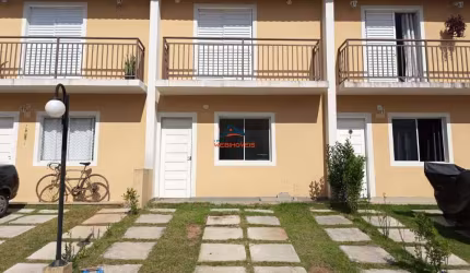 Casa em condomínio fechado com 2 quartos para alugar na Rua Fênix, 612, Chácara Rincão, Cotia por R$ 2.100