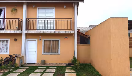 Casa para venda no Residencial Atenas, condomínio fechado com piscina na adulto e infatil, churrasqueira, mini quadra esportiva.