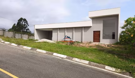 Casa em condomínio fechado com 3 quartos à venda na RUA NIAGARA FALLS, 140, Residencial San Diego, Vargem Grande Paulista por R$ 1.000.000