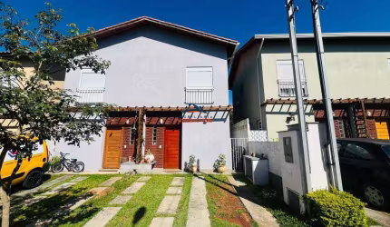 Venda de Casa em Condomínio Exclusivo em Cotia-SP, Bairro Los Alamos: 2 Quartos, 2 Salas, 2 Banheiros, 2 Vagas, 62m².