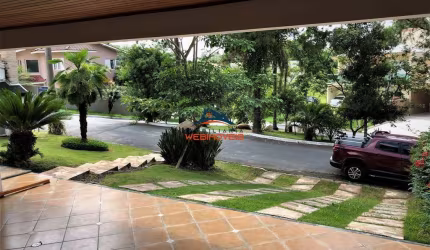 Casa de alto padrão em condomínio - 3 quartos, 1 suíte, 3 salas, 2 banheiros, 4 vagas - Parque Nova Jandira, Jandira-SP - 281,51 m².