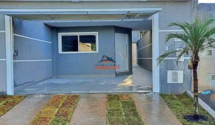 Casa de alto padrão em condomínio na Colina, Cotia-SP: 3 quartos, 2 suítes, 2 salas, 3 banheiros, 2 vagas de garagem, 120m² de área.