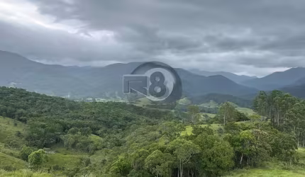 Terreno - Área de 100.000 m² em Paulo Lopes