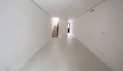 Casa com 3 quartos à venda na Rua Jaime Rodrigues, 382, Jardim Sabará, São Paulo por R$ 690.000
