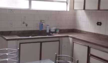 Casa com 3 quartos à venda na Rua Olaviano Gabriel de Oliveira, 32, Vila Isa, São Paulo por R$ 670.000