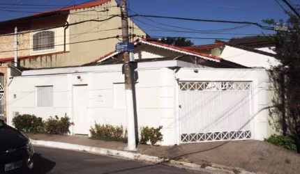 Casa com 3 quartos à venda na Rua Doutor Aldo de Assis Dias, 10, Vila Isa, São Paulo por R$ 750.000