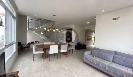 Casa de alto padrão 567m² privativos!