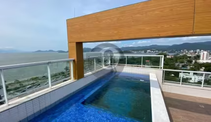 Cobertura de cinema com vista panorâmica.