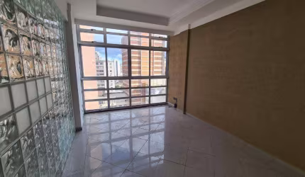 Sala à venda em Curitiba, Centro, com 100 m², Edifício Mauá