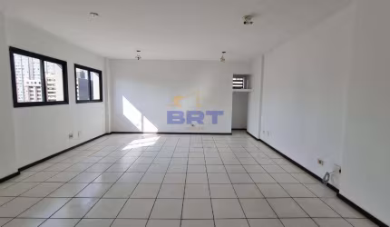 Sala à venda e para alugar em Curitiba, Centro, com 39.87 m², Edifício New York Building