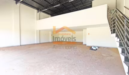 Salão Comercial de Alto Padrão com 3 Banheiros, 4 Vagas de Garagem e 286m² na Cidade de Santa Bárbara D'oeste-SP no Jardim Amélia