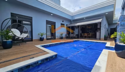 Casa em Condomínio: 3 quartos, 1 suíte, 2 salas, 3 banheiros, 2 vagas na Jardim Recanto das Águas, Nova Odessa-SP - 199m²