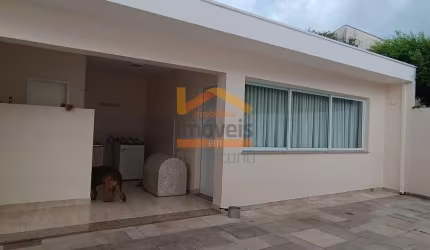 Casa à venda em Americana-SP: 5 quartos, 1 suíte, 3 banheiros, 5 vagas - Jardim São Paulo - 155,70m². Confira!