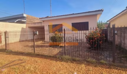 Casa à venda em Americana-SP, bairro Cariobinha: 2 quartos, 1 sala, 142 m² de área