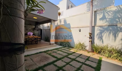 Casa de luxo em Condomínio na cidade de Santa Bárbara D'oeste-SP, 3 quartos, 3 suítes, 2 salas, 4 banheiros, 4 vagas de garagem, 179,90 m².