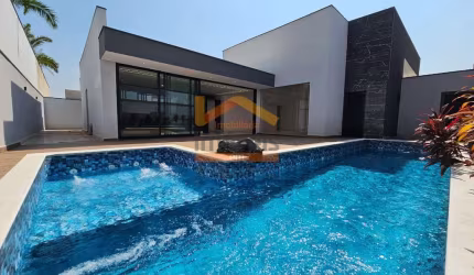 Casa de luxo em condomínio: 3 quartos, 3 suítes, 5 banheiros, 4 vagas - Americana-SP, Chácara Letônia - 237m².