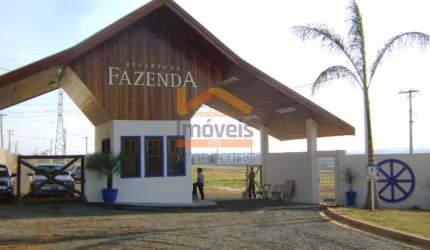 Terreno no Condomínio Recanto da Fazenda em Nova Odessa-SP: 1.474m² de área para venda!