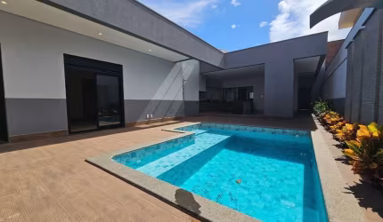 Venda de Casa de Alto Padrão em Condomínio em Americana-SP: 3 Quartos, 3 Suítes, 240m² - Loteamento Jardim Villagio