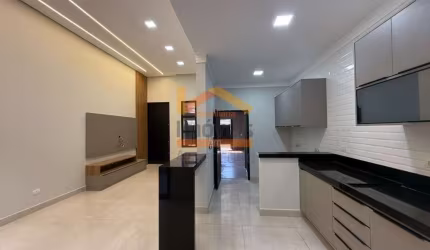 Casa para locação em Americana-SP, bairro Parque Universitário: 3 quartos, 1 suíte, 1 sala, 3 banheiros, 1 vaga de garagem, 150m²