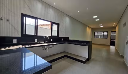 Imperdível! Casa à venda em Americana-SP, bairro Conserva, 3 quartos, 1 suíte, 2 salas, 3 banheiros, 190m² de área.