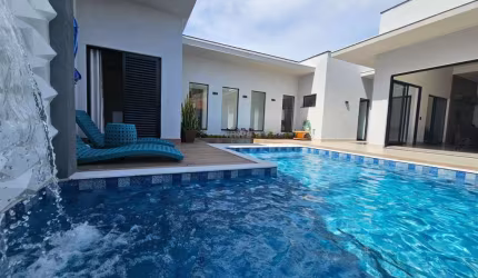 Casa de luxo em condomínio à venda em Americana-SP, Jardim Pau Brasil, 3 suítes, 2 vagas. Venha conferir!